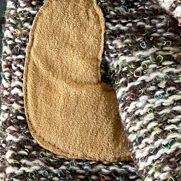 Isotoner Sherpasoft Knit Mittens Suede Leather Palm Thick Scandi Girl Granola - Picture 4 of 9